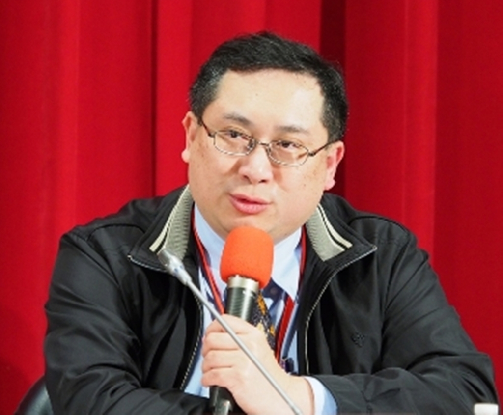 東吳大學法律系副教授范文清